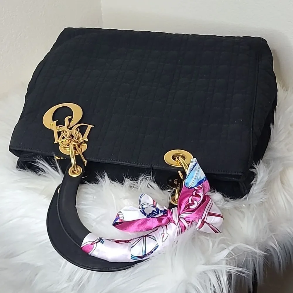 💯 Authentic Lady Dior Handbag 🍀 - Picture 8 of 15
